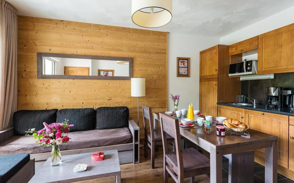Le Clos Hucqueliers Εξωτερικό φωτογραφία